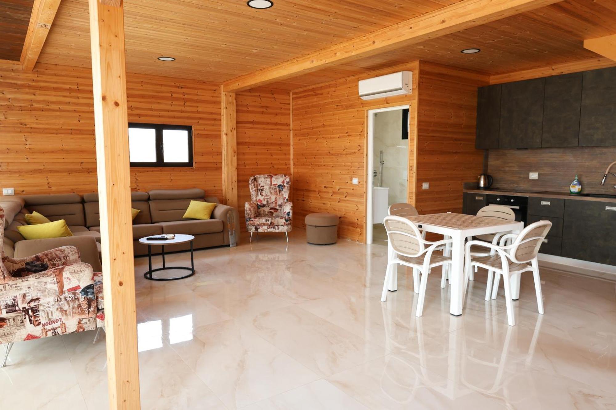 Posh Villa 1 Kavaje Bagian luar foto